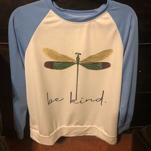 NWOT Be Kind thin sweatshirt never worn bought size 2x and doesn’t fit.